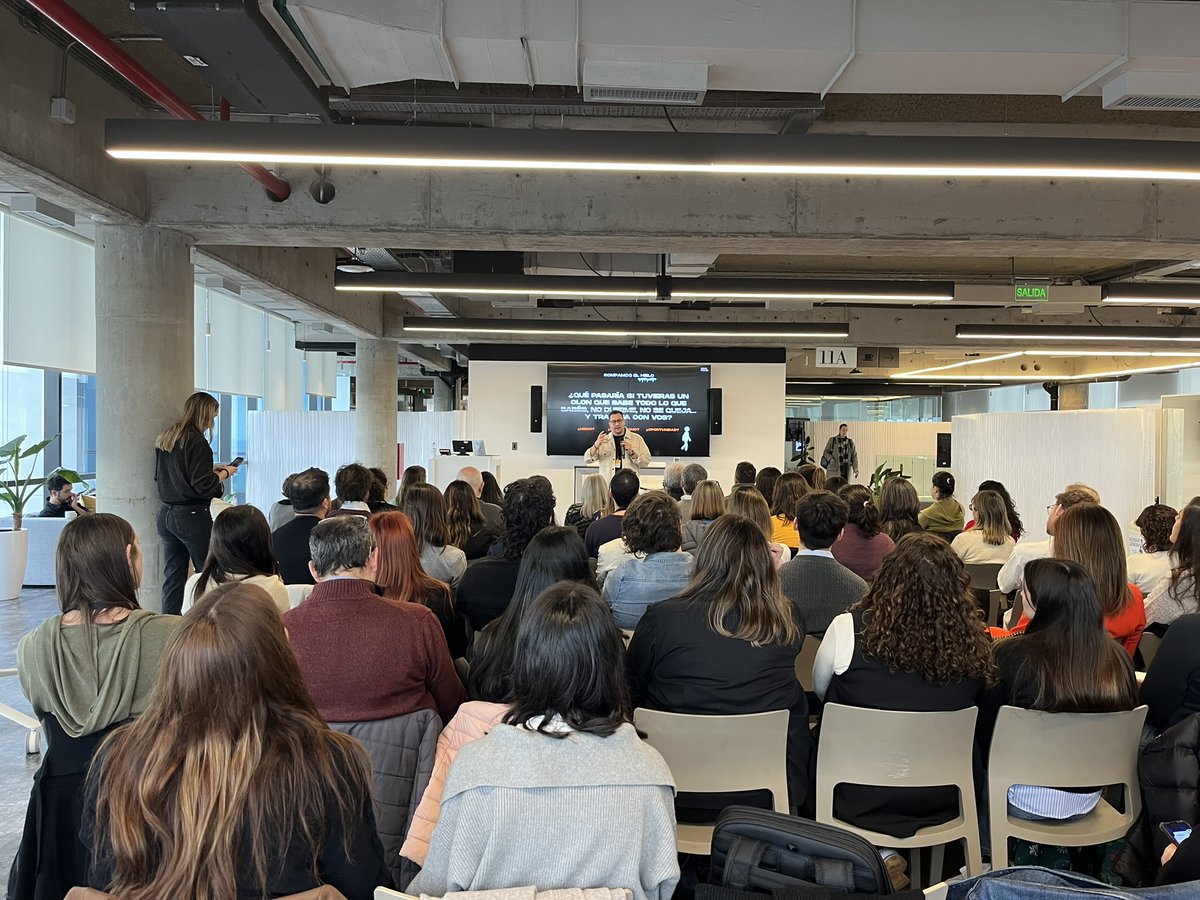 🎉 ¡Participamos en la MELI Solidario Week! Organizado por Mercado Libre y <a href="/desdewingu/">Wingu</a>.

Nos capacitamos junto a <a href="/JoanCwaik/">Joan Cwaik</a> sobre el potencial de la IA en organizaciones sociales y potenciar futuros proyectos.

Más info en demoscce.com