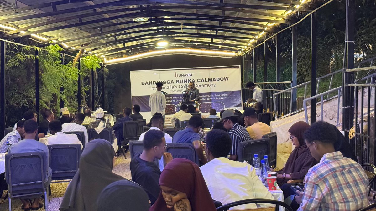 bunaysi's tweet photo. Bandhigga Bunka Calmadow.
1st Somalia's Coffee Ceremony
#bunaysi #25july #firstevent https://t.co/WWeCZgqXxE