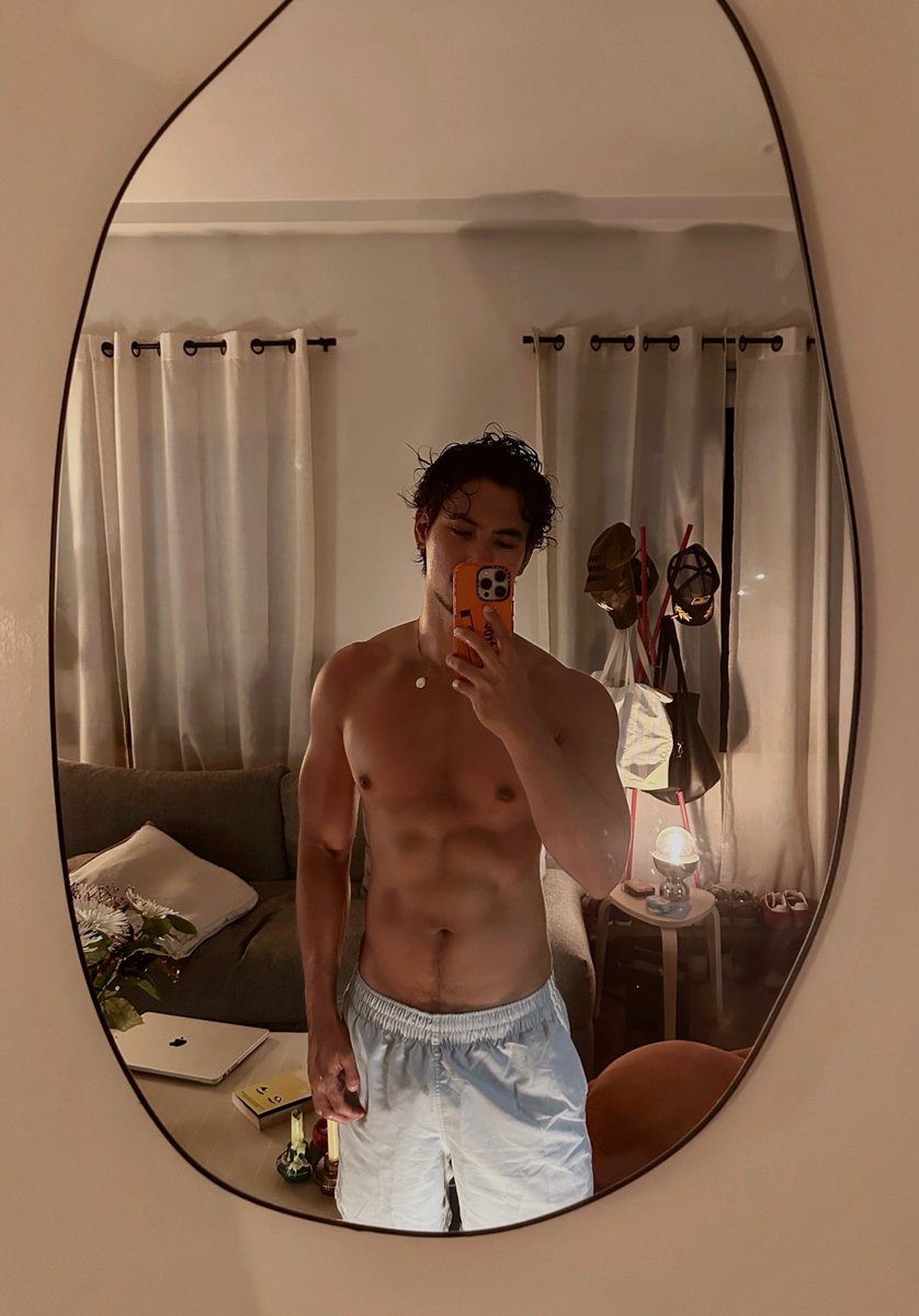 aplotwist's tweet image. Didn’t turn on my a/c all day yesterday and this was all wore-could be less.