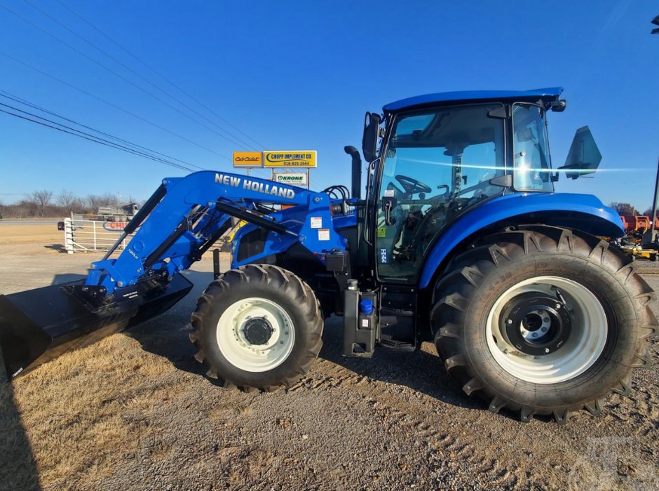 ChuppImplement's tweet photo. Get low-rate financing or big cash back on select New Holland equipment. We're excited to offer the latest innovations from New Holland tractors that combine efficiency, dependability, and cutting-edge features to boost your productivity. https://t.co/Vk8UjYQ3pr