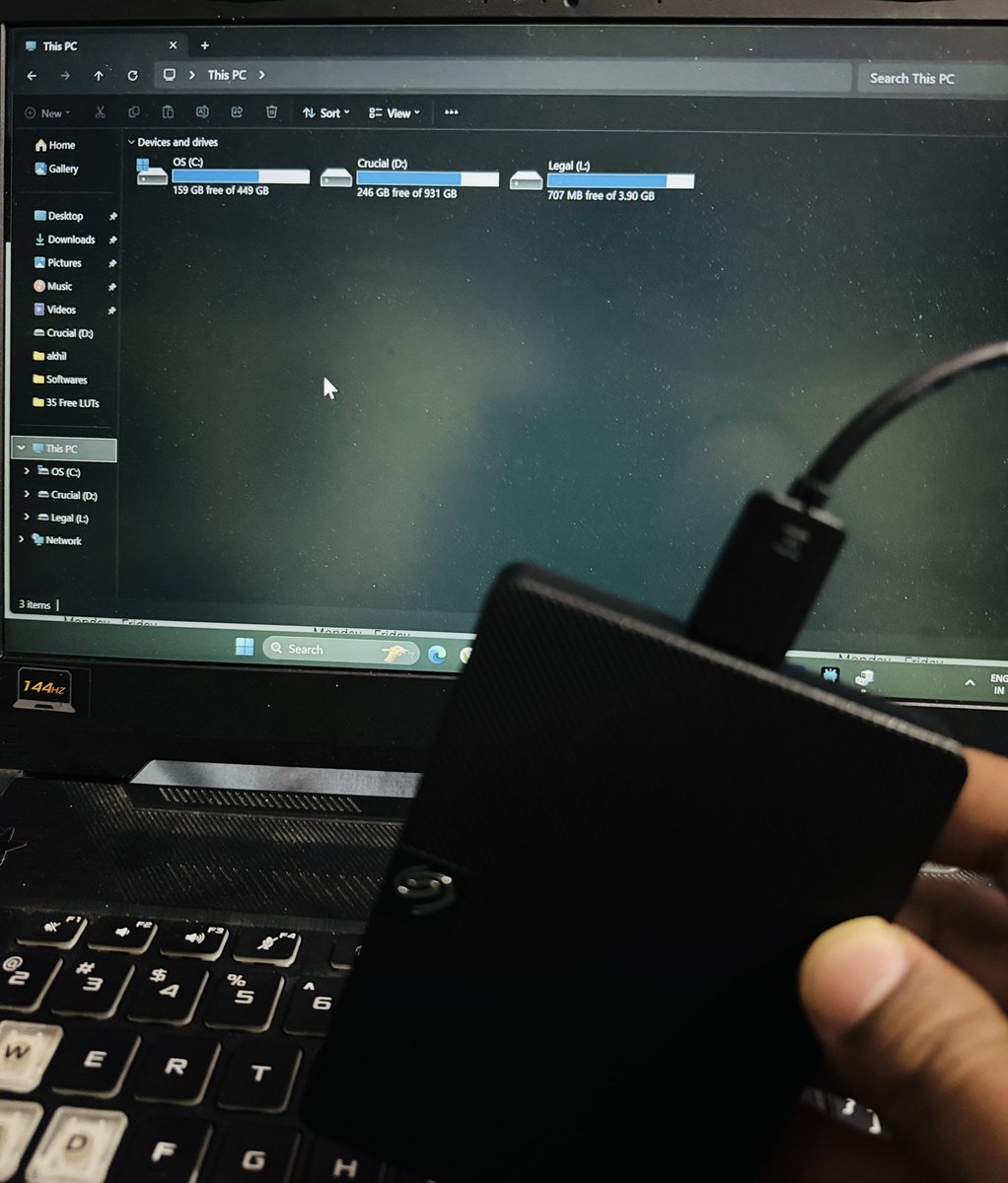 akhilchennu's tweet photo. @Seagate I bought my first Hard Disk and I chose Seagate but I did not expect this.I am very disappointed with your product. Pc is not recognising it either your software. Only the device manager is recognising it. I tried updating drivers and other methods but nothing is working https://t.co/5B6jfb1tgJ