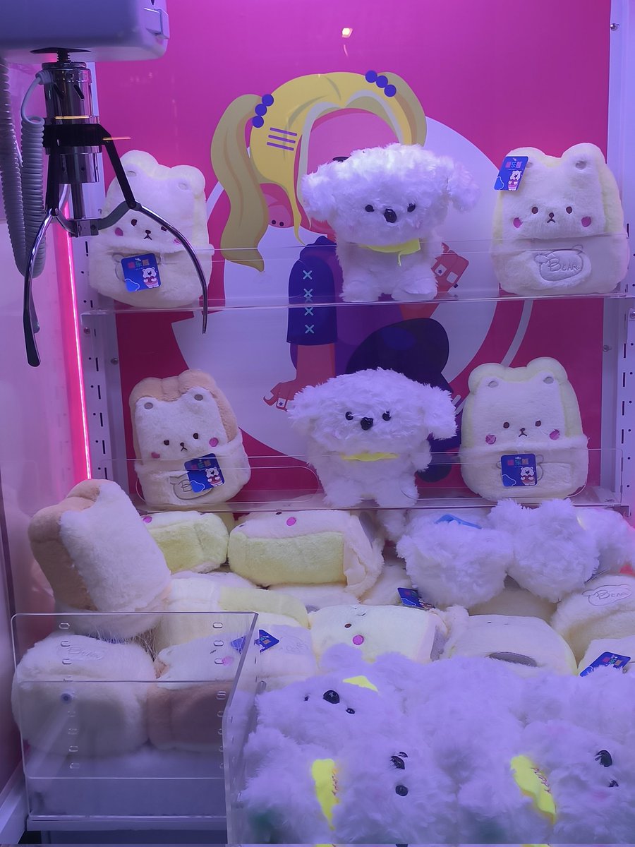 wln1260656's tweet photo. 抓娃娃好难😣😣😣 https://t.co/x2WB5yCmLh