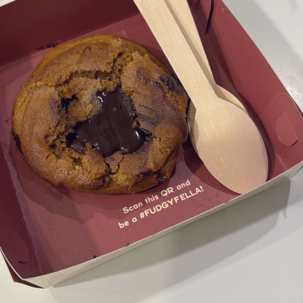 🥐🍩 tweet media