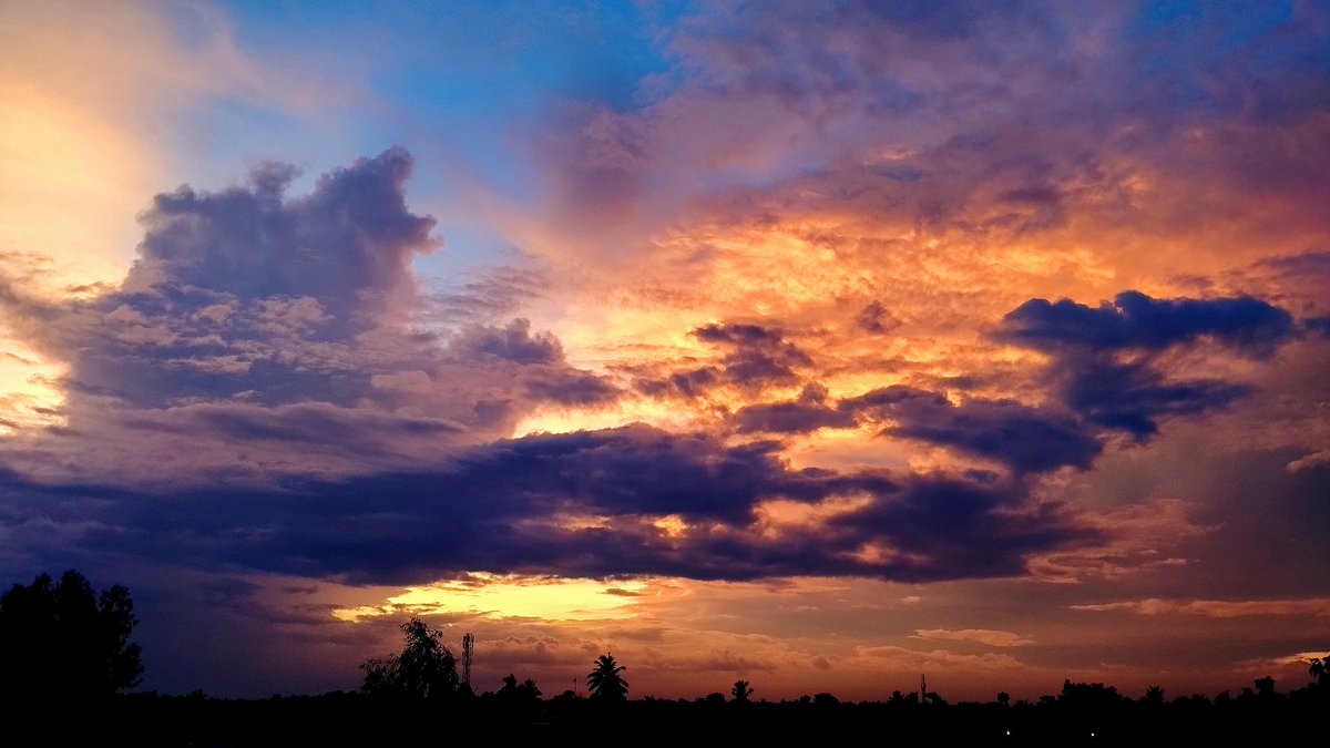theskyaddictt's tweet photo. forever amazed https://t.co/2qTe7Vwkaq