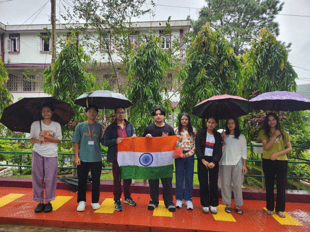 NssUcc's tweet photo. NSS Unit, Union Christian College conducted Har Ghar Tiranga today distributing the national flag to different households, hostels and schools in the campus and adopted village of Mawlyndep.@_NSSIndia @CellNehu @nss_rdguwahati @SNONSSMeghalaya https://t.co/gMAAtiKJWy