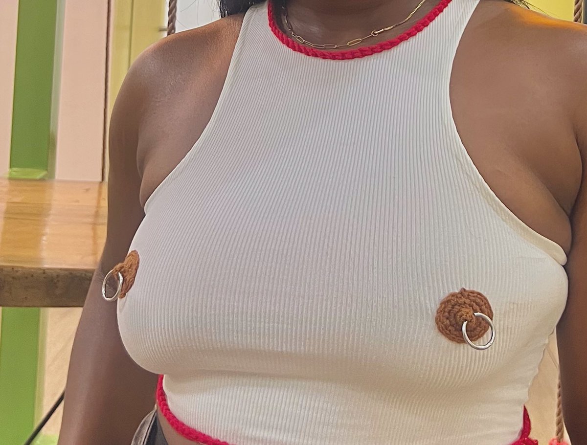 yurithekitty's tweet image. Only cool people wear NEGO. 

#Exhibitwithnego  #bloodandbones #NEGO25 #crochetXstreetwear #wearnego #NEGO