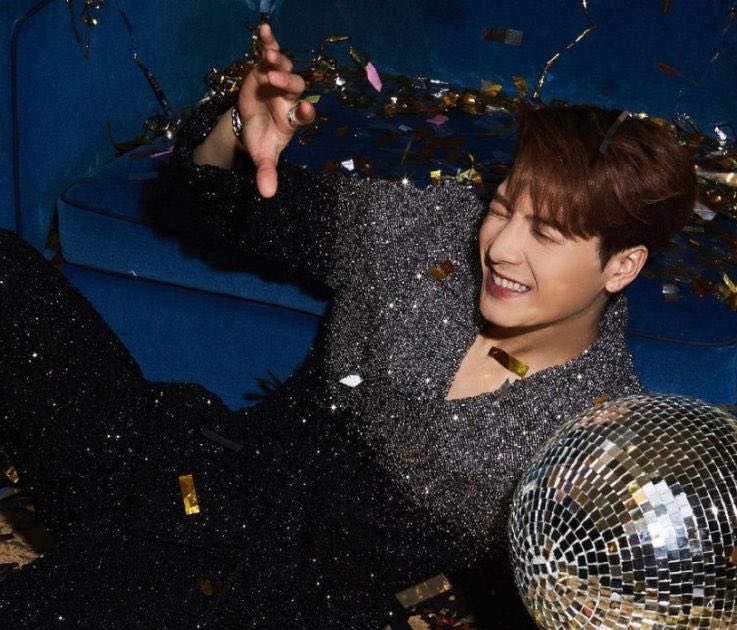 GMZGotham's tweet photo. BREAKING :   international   socialite   JACKSON   WANG   will   be   in   gotham   city   this   weekend   to   host   the   party   of   a   lifetime.   

details   below.   ⬇️ https://t.co/GVg4KLtOI1