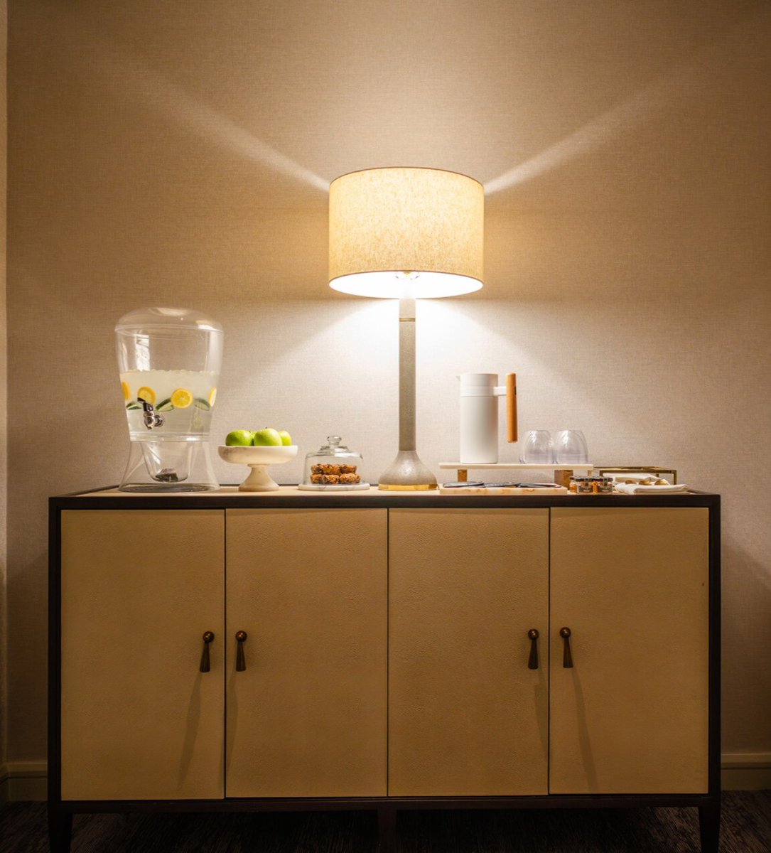 thespabw's tweet image. Nourish your body, hydrate your soul ✨ Enjoy these wholesome treats while you relax in our Tranquility Lounge. Self-care never tasted so good. 

Book your next spa treatment: bit.ly/4fppGS1
#fswellness