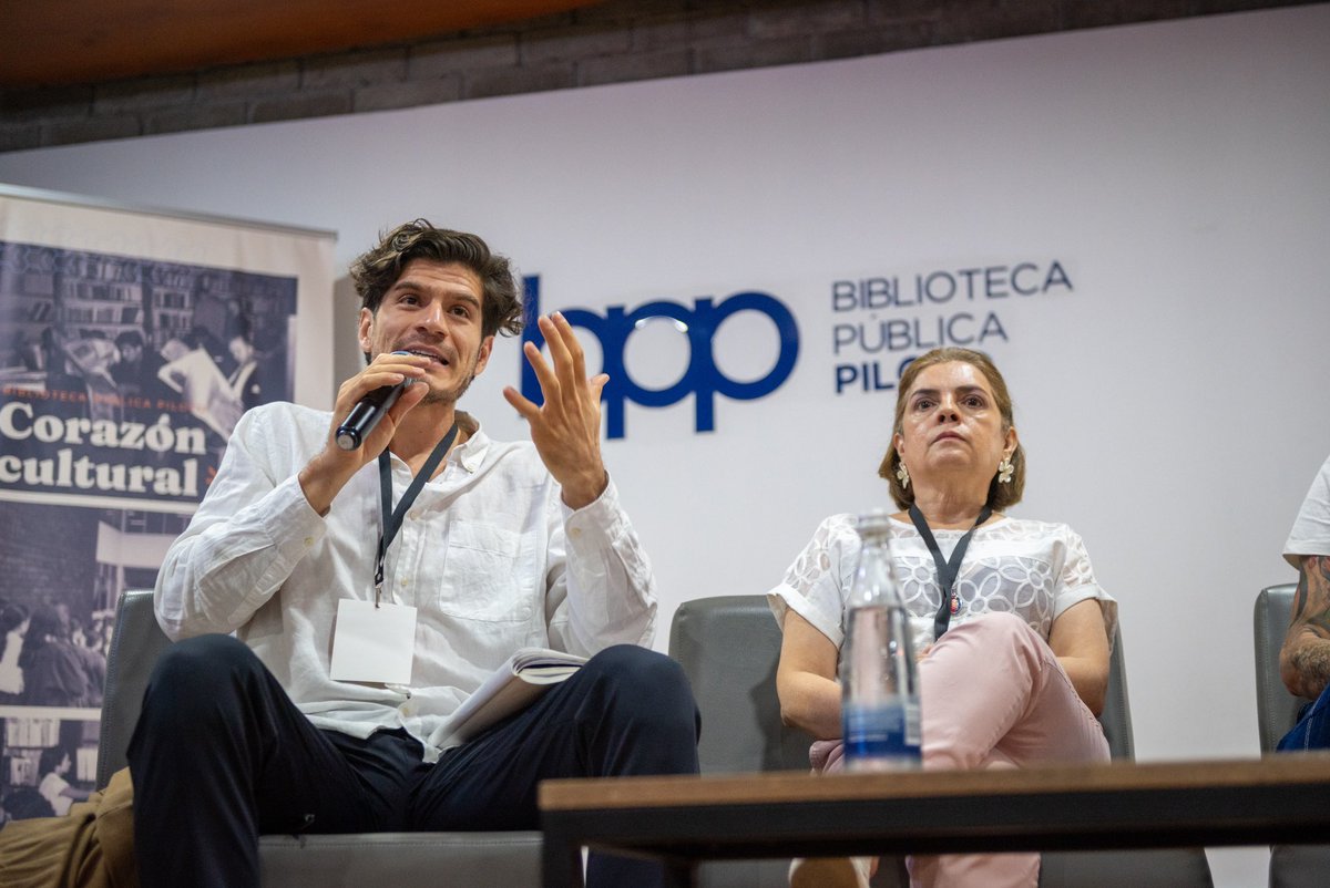 BPPiloto's tweet photo. 📸Vivimos una 1era jornada del #IIFestivalFotográficoDeMedellín llena de reflexiones, encuentros y conversaciones sobre la fotografía. https://t.co/BqHZ3kHuGQ