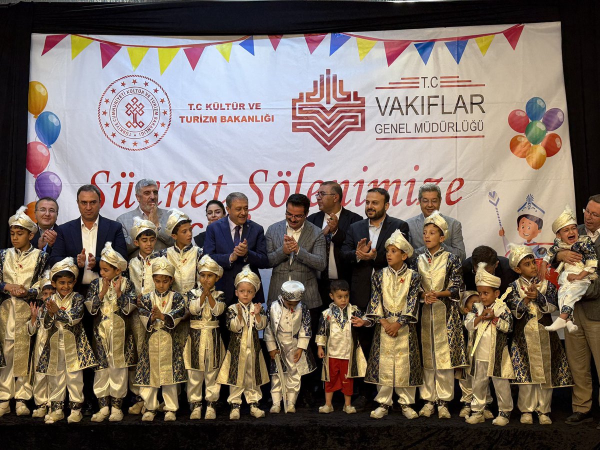 Selim Mesçi (@mesciselim) on Twitter photo AK Parti Haliliye ilçe başkanımız <a href="/mbagmanci63/">MUSTAFA BAĞMANCI</a> ve Eyyübiye İlçe Başkanımız @elgunsuleyman ile birlikte;
Kültür ve Turizm Bakanlığı ve Vakıflar Bölge Müdürlüğü tarafından organize edilen ve Şanlıurfa Valimiz Sayın Hasan Şıltak’ın katılım sağladığı; Sünnet Şöleni programında AK Parti Haliliye ilçe başkanımız <a href="/mbagmanci63/">MUSTAFA BAĞMANCI</a> ve Eyyübiye İlçe Başkanımız @elgunsuleyman ile birlikte;
Kültür ve Turizm Bakanlığı ve Vakıflar Bölge Müdürlüğü tarafından organize edilen ve Şanlıurfa Valimiz Sayın Hasan Şıltak’ın katılım sağladığı; Sünnet Şöleni programında