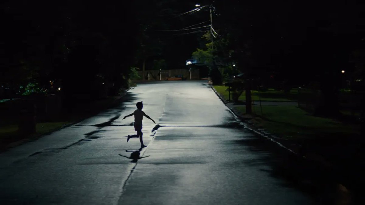Cinedirectors's tweet photo. #BoxOffice France :
#evanouis ranime le classement
#Yapasdereseau en zone blanche
#FreakyFriday2 oublié
+ #Badh + #nextstopyumacounty + #JujutsuKaisen
Le Top hebdomadaire du 6 au 12 août = https://t.co/5s4MBuGWGF https://t.co/BSARWNnD7E