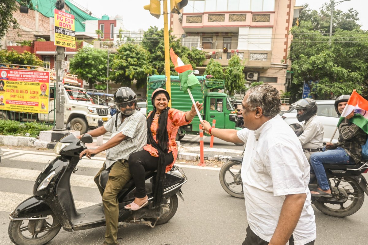 <a href="/CentralSanskrit/">CENTRAL SANSKRIT UNIVERSITY</a> में हर घर तिरंगा’अभियान का शुभारंभ 🇮🇳 हर घर तिरंगा 🇮🇳 <a href="/dpradhanbjp/">Dharmendra Pradhan</a>
<a href="/shrivarakhedi/">shrinivasa varakhedi</a>
<a href="/EduMinOfIndia/">Ministry of Education</a>
<a href="/PMOIndia/">PMO India</a>
<a href="/ugc_india/">UGC INDIA</a>
<a href="/MinOfCultureGoI/">Ministry of Culture</a>
<a href="/PIB_India/">PIB India</a>
<a href="/ANI/">ANI</a>
<a href="/PTI_News/">Press Trust of India</a>
#HarGharTiranga #HarGharTiranga2025 #NationalFlag #VandeMataram #AmritMahotsav #आजादीअमृतमहोत्सव