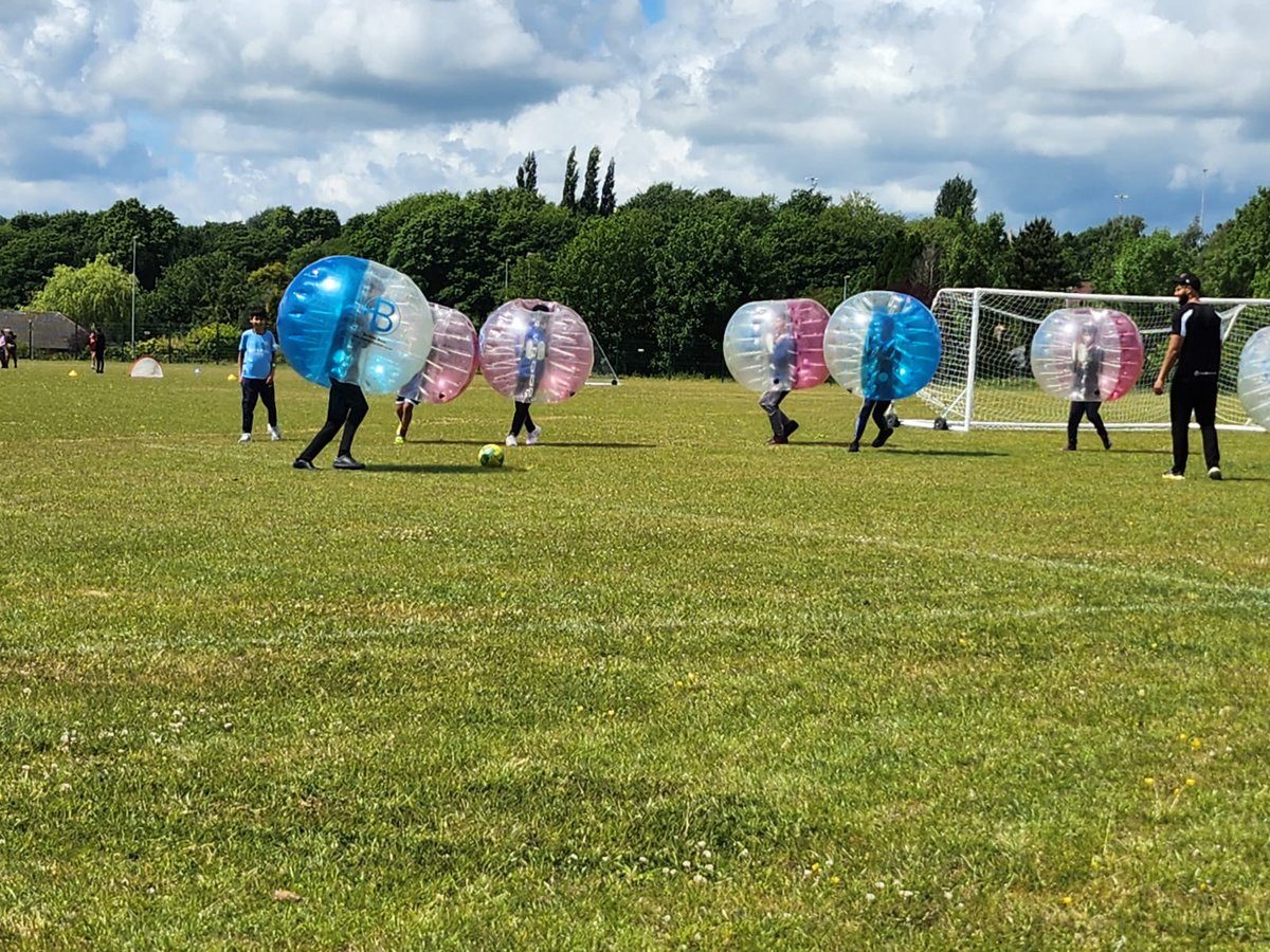 Looking for something to do this summer with the family?

Get stuck into some fun activities and events to keep your kids entertained this summer 🎨 

Find more here: orlo.uk/yqssz

#ChildFriendlyMCR #SummerofPlay