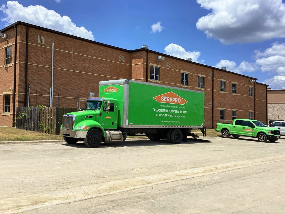 Back-to-school prep isn’t just pencils and notebooks — sometimes it’s an all-hands-on-deck cleanup before the first bell! Our crew arrived with the big trucks and even bigger energy to get this school cleaned and prepped for its incoming students and staff.