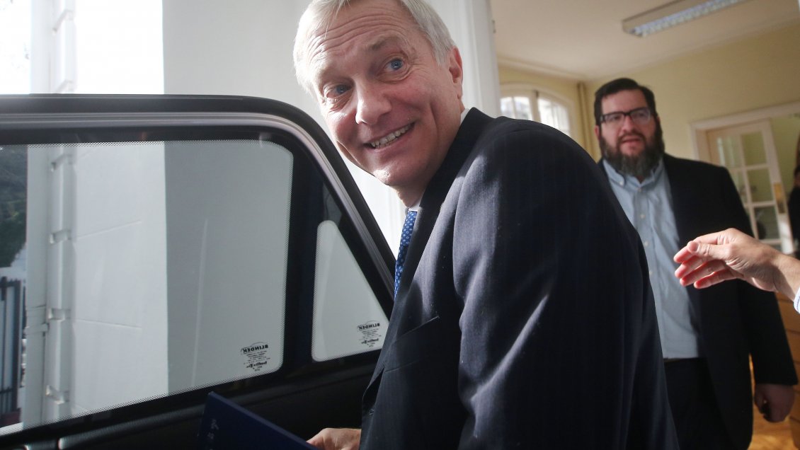 José Antonio Kast no se presentó ante comisión investigadora de robo de cables #Cooperativa90 tinyurl.com/2634qaca