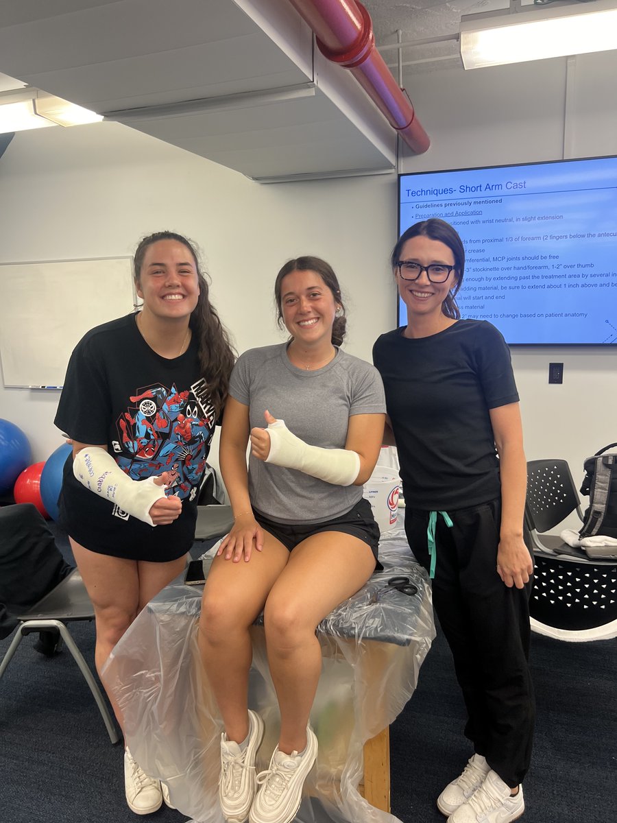 Buffalo_AT's tweet image. Last week we welcomed back alumna Dr. Rylee Haffey to teach the first-years casting. Dr. Haffey is the Director of AT and Senior Women's Administrator at Hilbert College as well as a preceptor. We love welcoming back our alums! #UBuffalo #UBSPHHP #Alumni