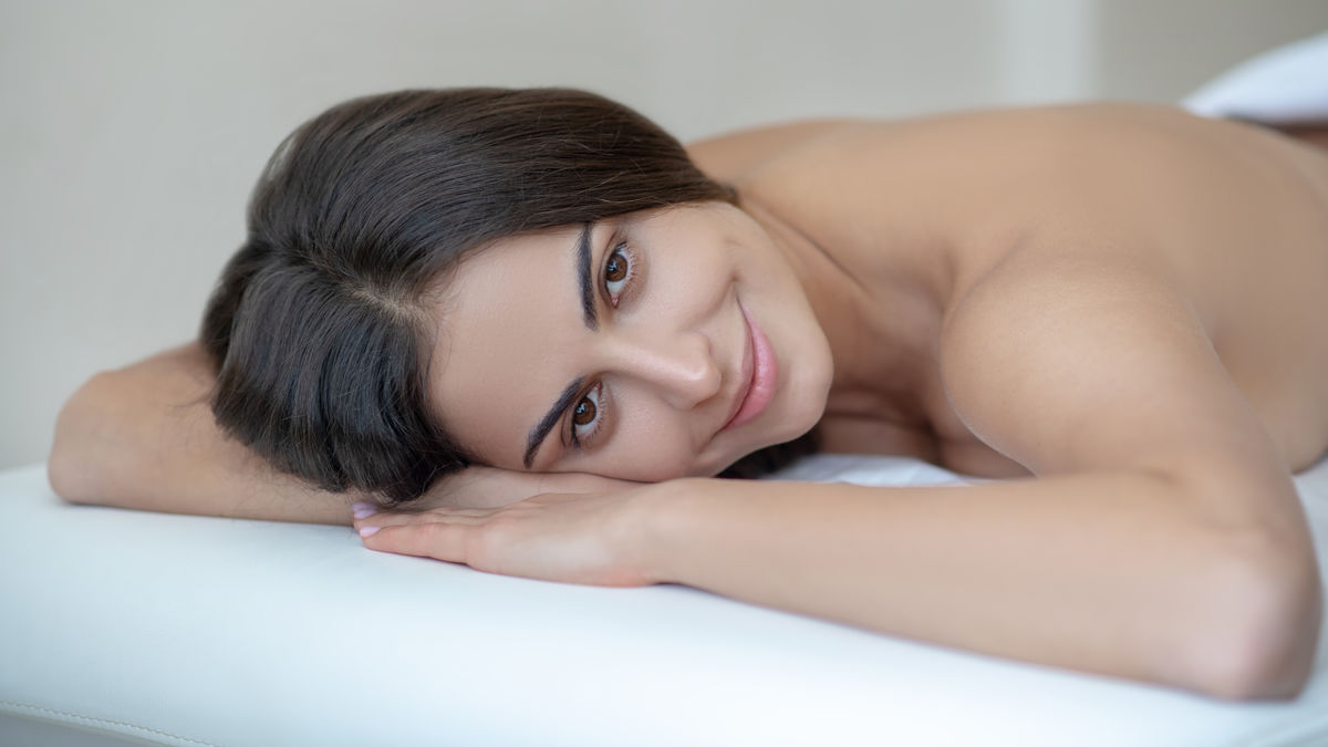 EuropeanRejuven's tweet photo. Searching for #PEMFtherapy near you? 

Our new blog post breaks down everything you need to know about Pulsed Electromagnetic Field therapy.

Find out how it helps with pain, recovery, and complements physical &amp; chiropractic care.

🔗 https://t.co/R0fDPlKJpe

#PEMF #Health https://t.co/uL03dXGC8K