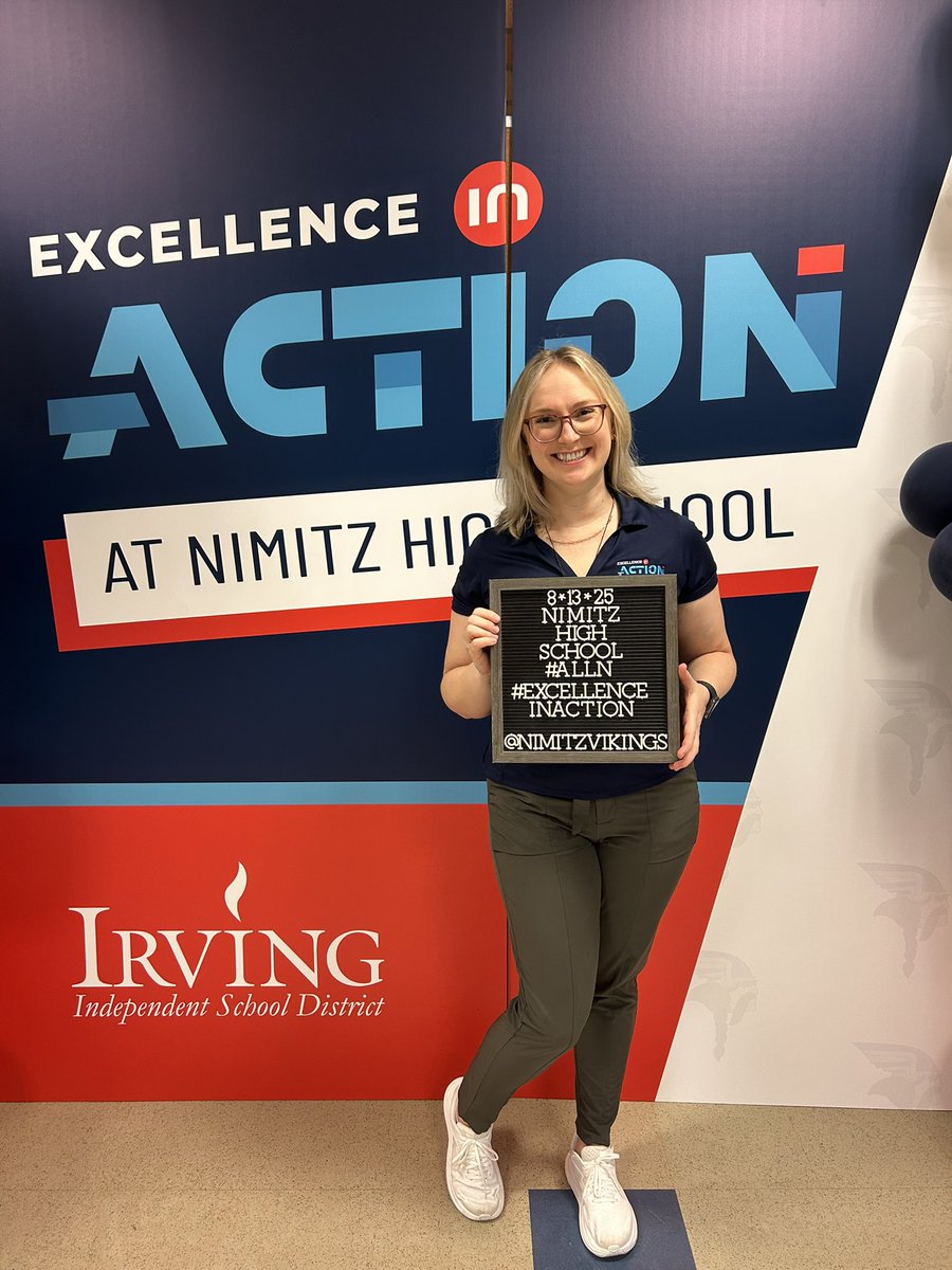 MsRossReads's tweet photo. Happy First Day Irving ISD! #IrvingFirstDay #ExcellenceInAction #year11 https://t.co/Tz28idLjMj