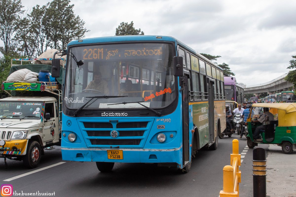 TravelGeek12's tweet photo. ✨ ಮಾಗಡಿ ಕೆಂಪೇಗೌಡ್ರು ✨

Captured is this Prakash built Ashok Leyland BS6 @BMTC_BENGALURU Sarige wading it's way through the traffic filled Mysuru Road connecting KR Market with Dombaradoddi, the only bus serving the village!

Complete route details in ALT. https://t.co/nwzb1aSaOg