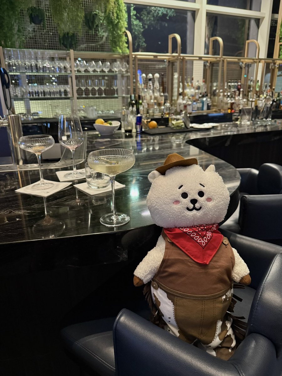 aliceee's tweet photo. @namujjinie Don’t worry I relaxed afterwards with a beverage 🤠 https://t.co/JtxI3axwo5