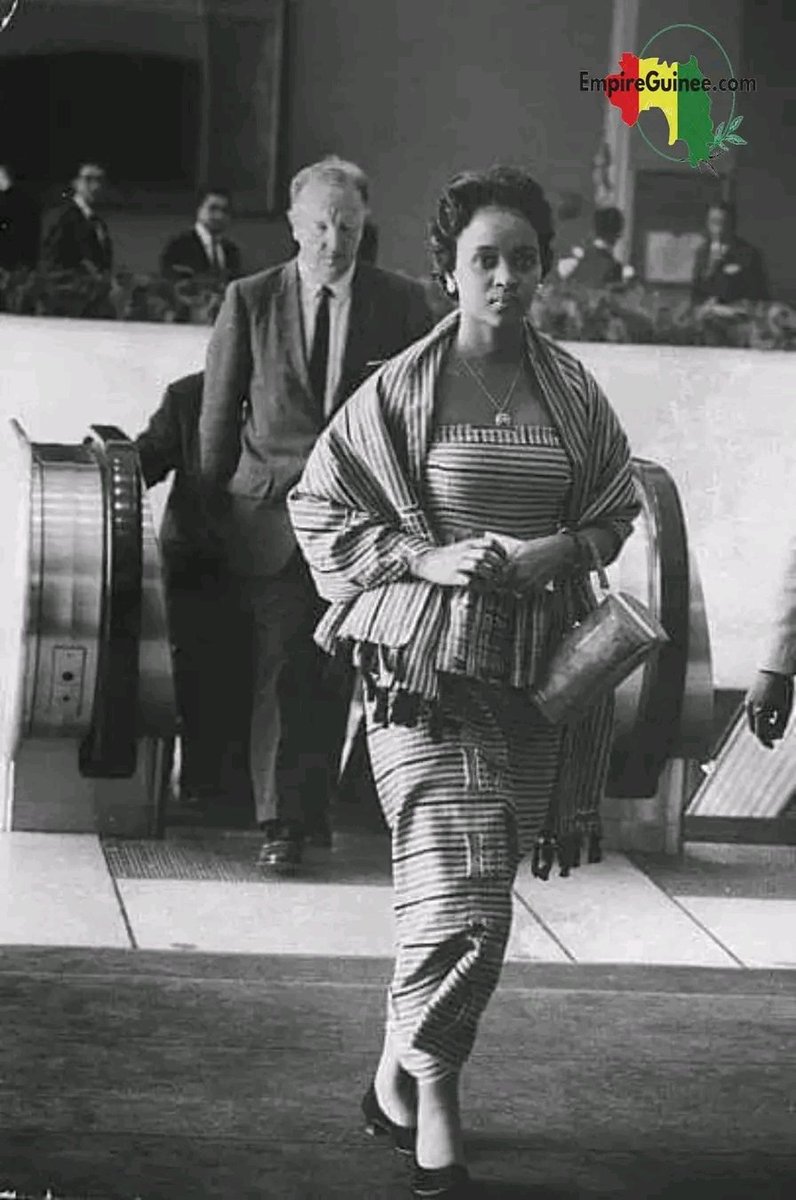 LamineBA_'s tweet photo. Mme Kadidiatou Diallo Telly, épouse de Diallo Telli , ambassadeur de la Guinée aux Nations Unis. Photo prise en 1960 🟥🟨🟩 https://t.co/R3ucoomDlz