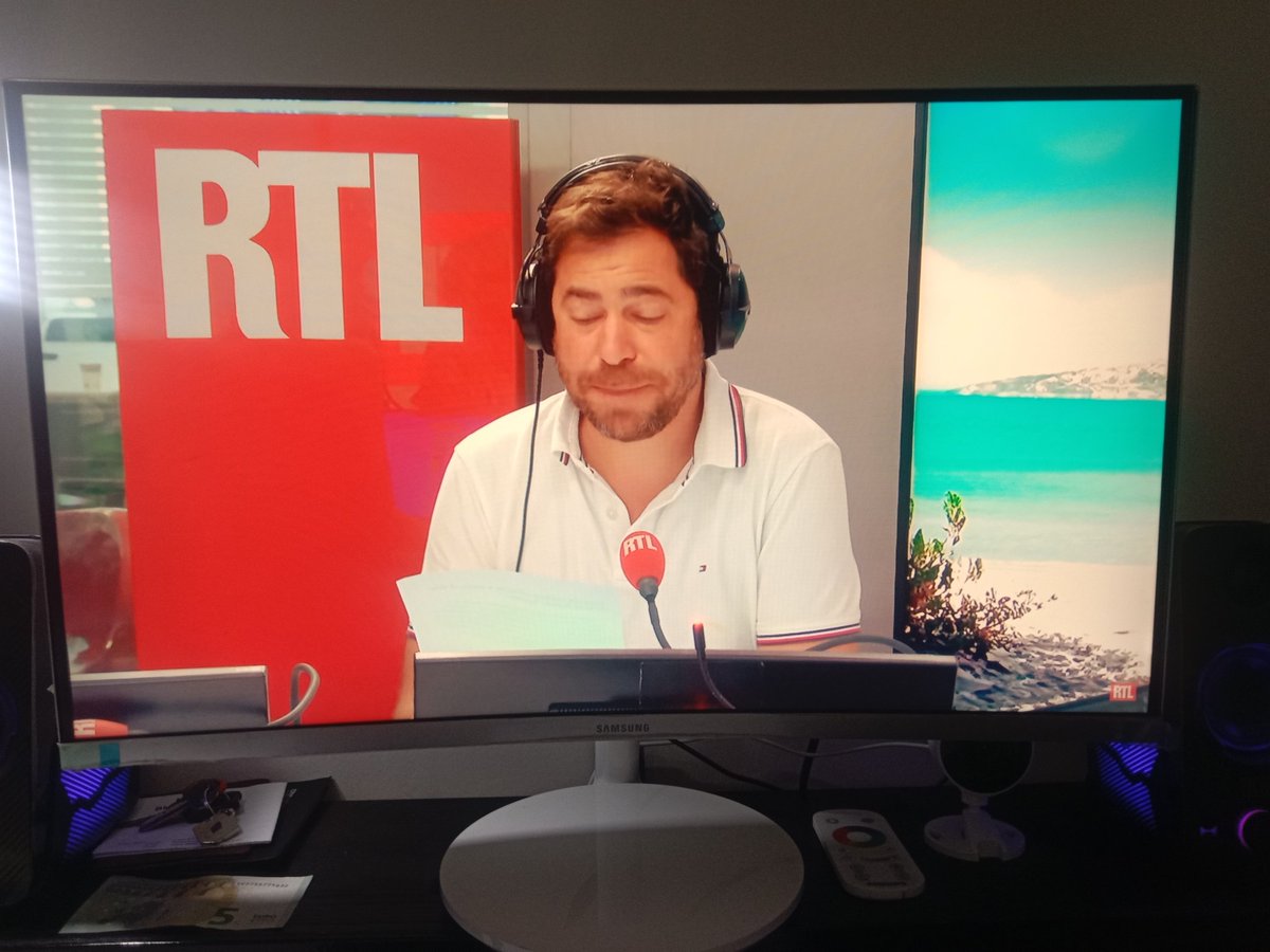 ttw144's tweet photo. @BPetrover Et Bien merci pour le JOURNAL de 18H https://t.co/J8wsfguwwc