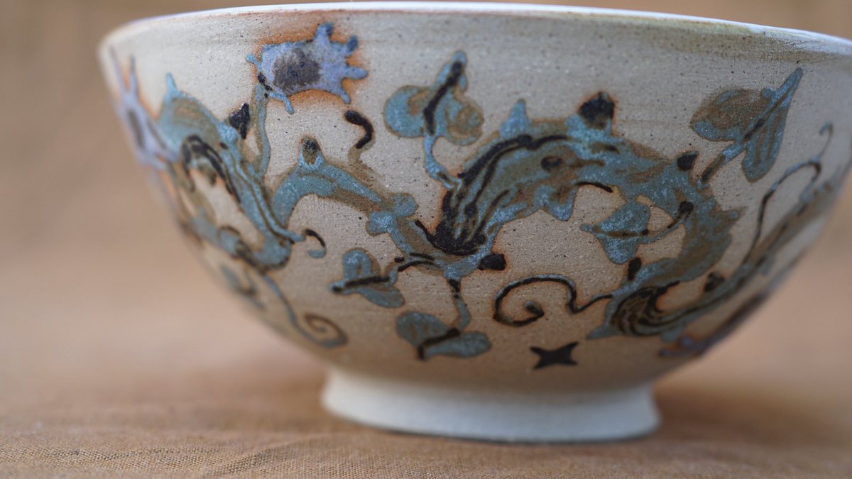 my partner makes some insane ceramics 

<a href="/angi_pauly/">Angi Pauly / fool moon ceramics</a>