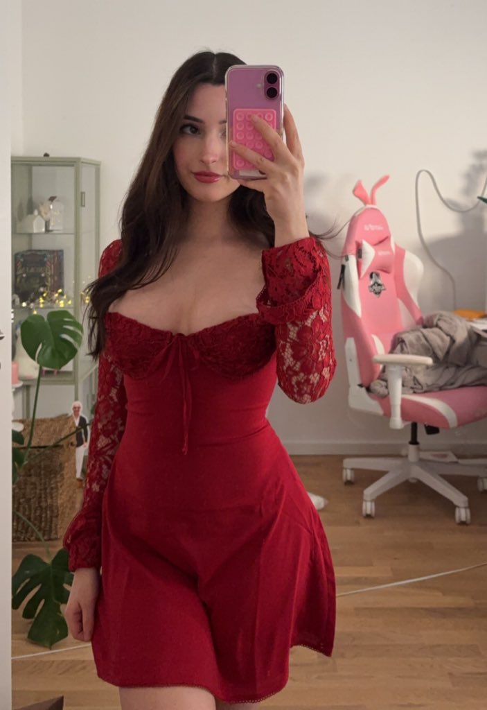 Retweet wenn ich das bei unserem ersten Date anziehen soll✨