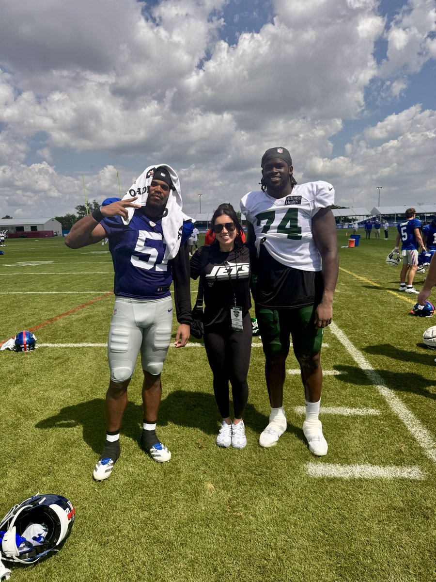 DestinyERod's tweet photo. From recruiting days ➡️  @PennStateFball ➡️ @NFL 
Proud of my guys! https://t.co/8iBbuqIhfo