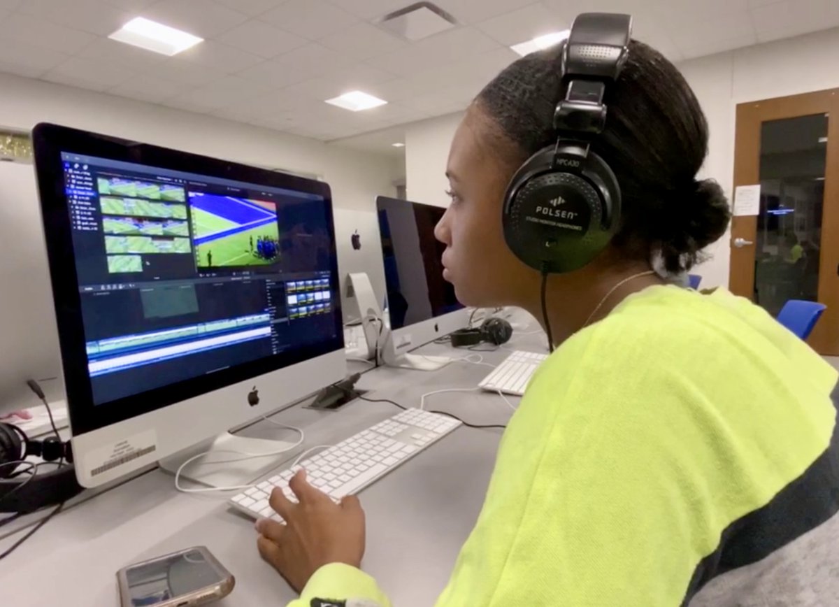 Teach students and transform futures. From tech skills to digital production, offer hands-on experience that bridges the gap between classroom and career. Find out how your scoreboard can double as a teaching tool. Get DS Academy: digitalscoreboards.net/ds-curriculum-…