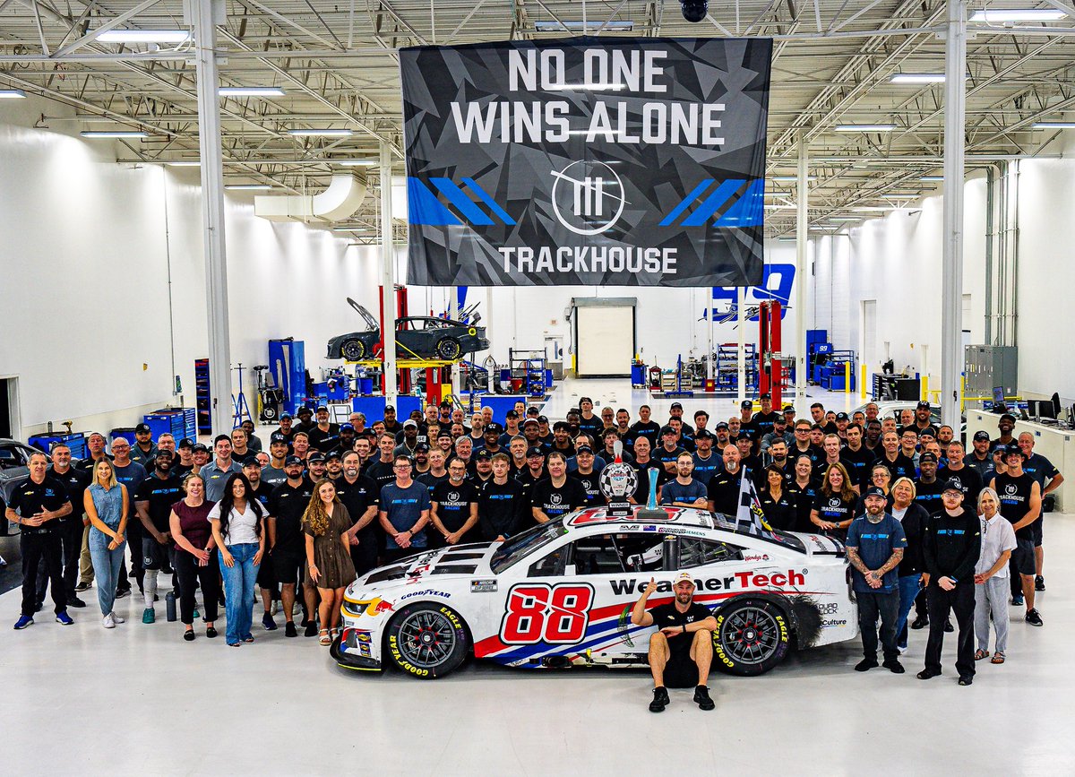 5️⃣ wins sets another company record for most in a single-season 🏁