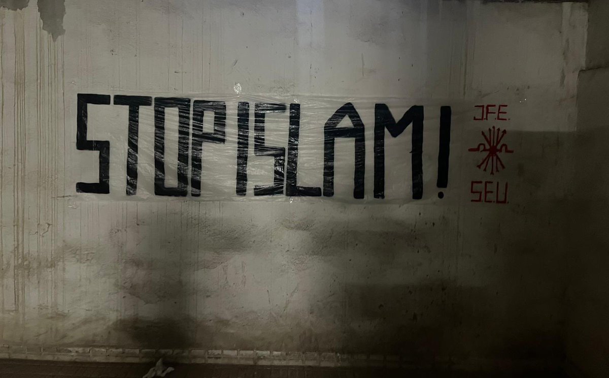 En Algeciras se ha aprobado la construcción de un cementerio y un centro comercial islámico con la inacción de todos los partidos. Ya basta de la imposición islámica en Algeciras. 

¡STOP ISLAM!