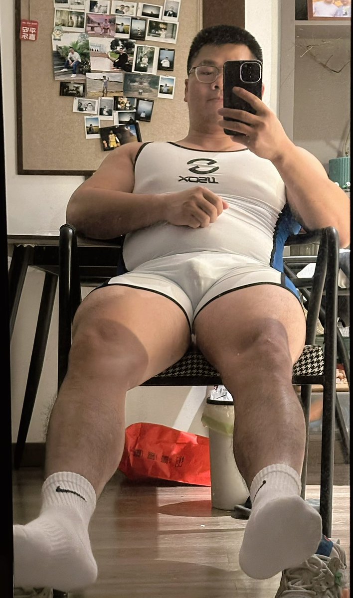 爱打篮球的boy tweet media