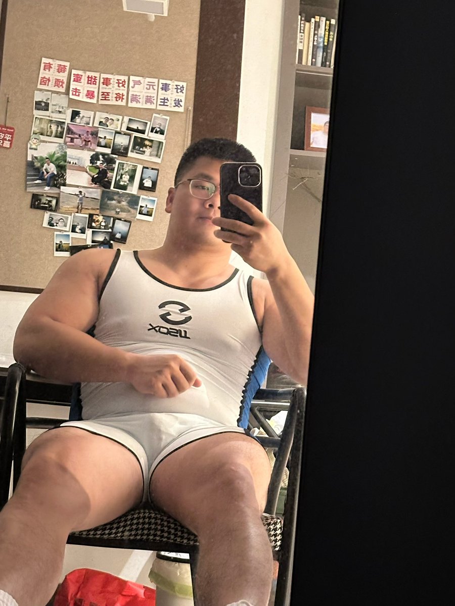 爱打篮球的boy tweet media