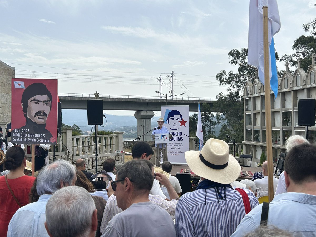 bngboiro's tweet photo. Participamos da homenaxe á figura de #MonchoReboiras, porque é imprescindible coñecer a nosa historia e recoñecer a quen deu a súa vida por #Galiza e por NÓS. 
#MonchoReboirasVive 
#SementeDeVencer https://t.co/kg8143r1W4