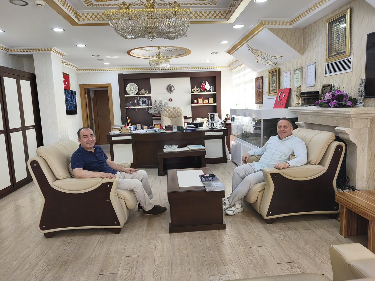 Tüm İş Dünyası Derneği (TÜMİD) Genel Başkan Vekilimiz ve Çağlayan Grup firma sahibi Orhan Çağlayan abimizi ziyaret ederek iş dünyasına yönelik kendisiyle hasbihal ettik.