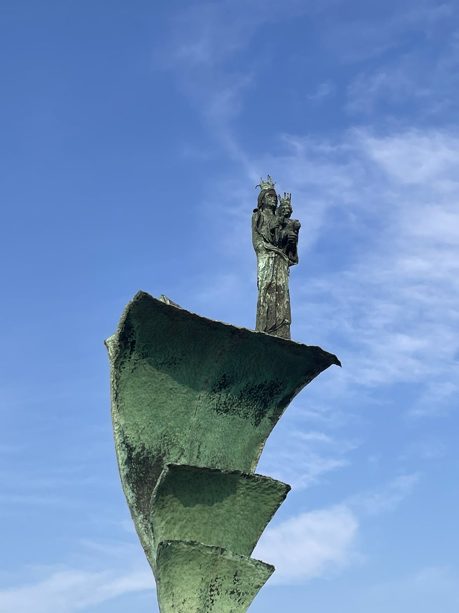 GLuigiPussino's tweet photo. #Clima atmosferico e umano carico di nubi e grigiore, #violenza #odio #disinteresse #inimicizia #egoismo #egocentrismo #prepotenza … necessita una aria salubre e buona, una buona #aria nostra Signora di #Bonaria #cagliari https://t.co/DRFTcu6CTU