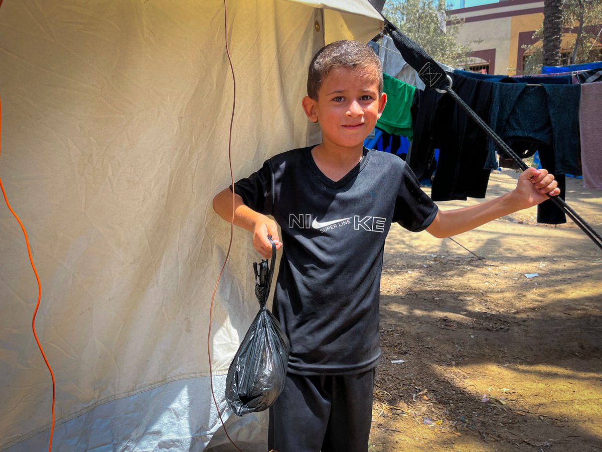 yafarelief's tweet photo. ���Serving Hope on Every Plate
Today, Yafa Relief delivered hot meals to displaced families—offering nourishment, dignity, and the reminder they are not forgotten.
🌐 https://t.co/64AcOW8NNO
❤️ https://t.co/ZSd21RTenr
#YafaRelief #AidForGaza #HopeForGaza #FoodSecurityNow #Human https://t.co/XEEIBIvkSg