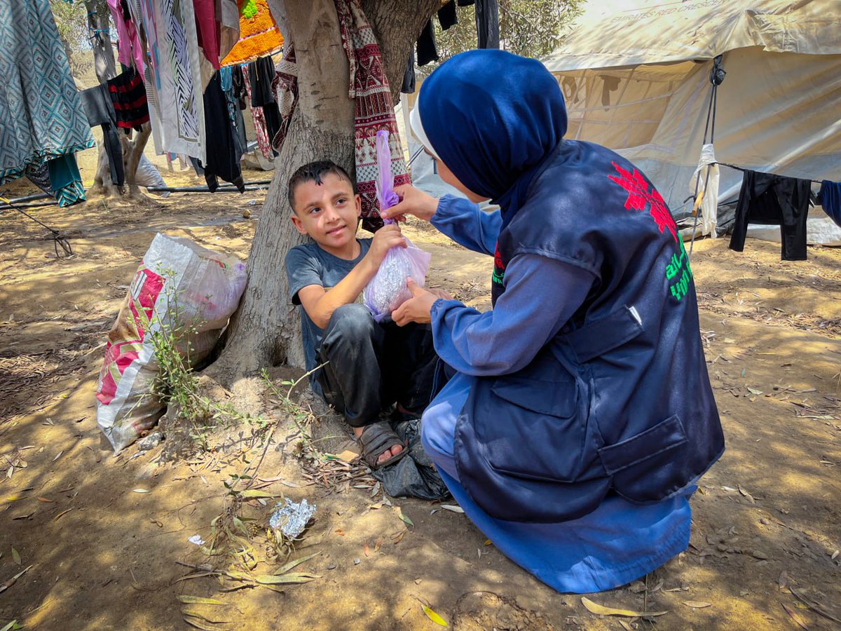 yafarelief's tweet photo. ���Serving Hope on Every Plate
Today, Yafa Relief delivered hot meals to displaced families—offering nourishment, dignity, and the reminder they are not forgotten.
🌐 https://t.co/64AcOW8NNO
❤️ https://t.co/ZSd21RTenr
#YafaRelief #AidForGaza #HopeForGaza #FoodSecurityNow #Human https://t.co/XEEIBIvkSg