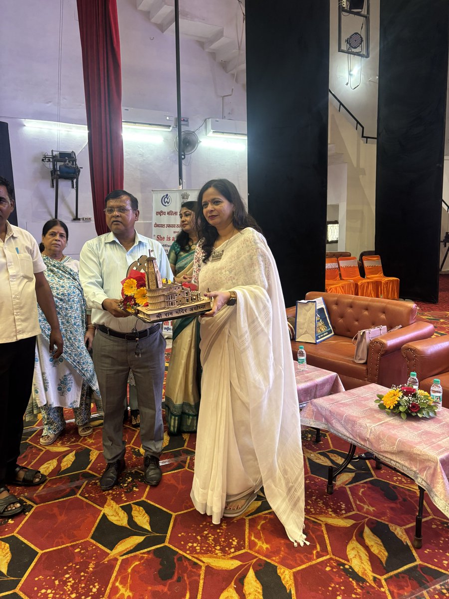 NeetuGarg6's tweet photo. Humbled to take a session on “Art of Communication & Power of Social Media” at #SheIsChangeMaker, led by @NCWIndia Chairperson @VijayaRahatkar Tai🙏
From Shamli to Saharanpur, this initiative is arming women leaders with to grow in political career & lead with confidence. https://t.co/ujL9XmMqXE