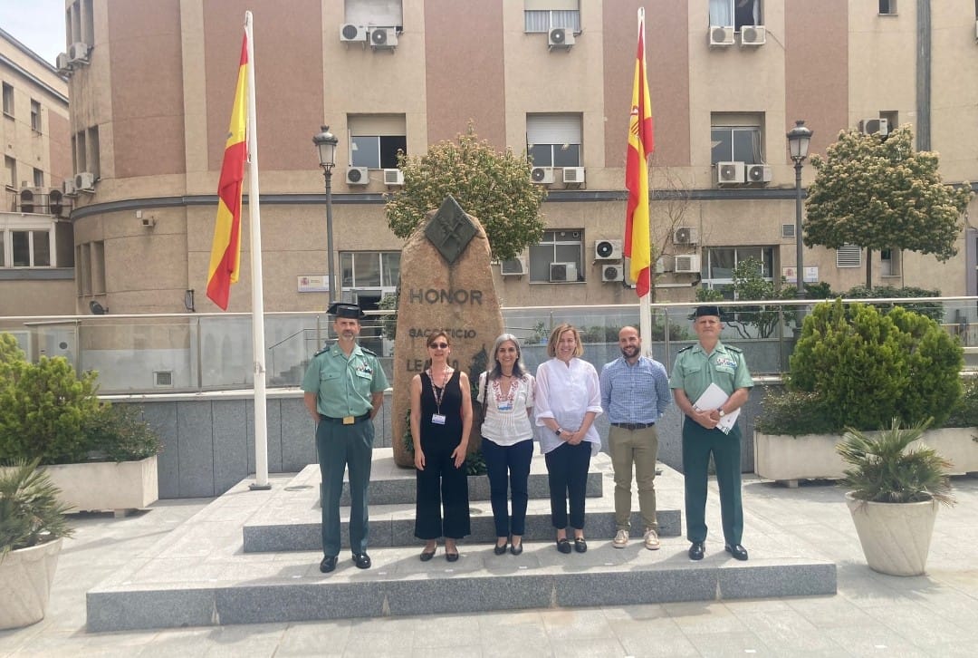 Organización Nacional de Trasplantes (@ont_esp) on Twitter photo 🧡 ¿Eres una persona comprometida o perteneces a algún colectivo que lo sea? ¡Haz como la <a href="/guardiacivil/">Guardia Civil</a>, la asociación <a href="/AEPDM1/">AEPDM Policías Donantes de Médula</a> y las universidades de todo el país! Ayúdanos a visibilizar la #donación de médula ósea en todos los ámbitos de nuestra sociedad #OrgulloONT💙 🧡 ¿Eres una persona comprometida o perteneces a algún colectivo que lo sea? ¡Haz como la <a href="/guardiacivil/">Guardia Civil</a>, la asociación <a href="/AEPDM1/">AEPDM Policías Donantes de Médula</a> y las universidades de todo el país! Ayúdanos a visibilizar la #donación de médula ósea en todos los ámbitos de nuestra sociedad #OrgulloONT💙