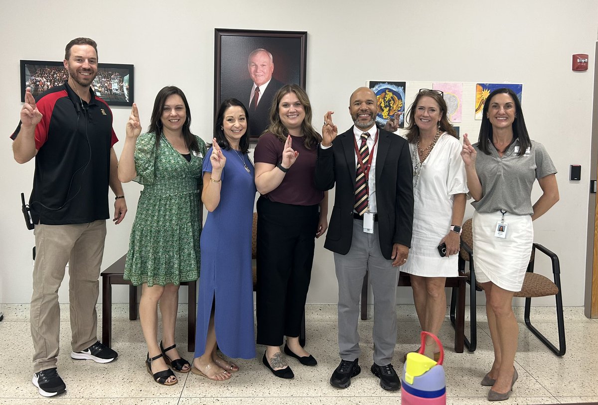 Lauren Meeks tweet media