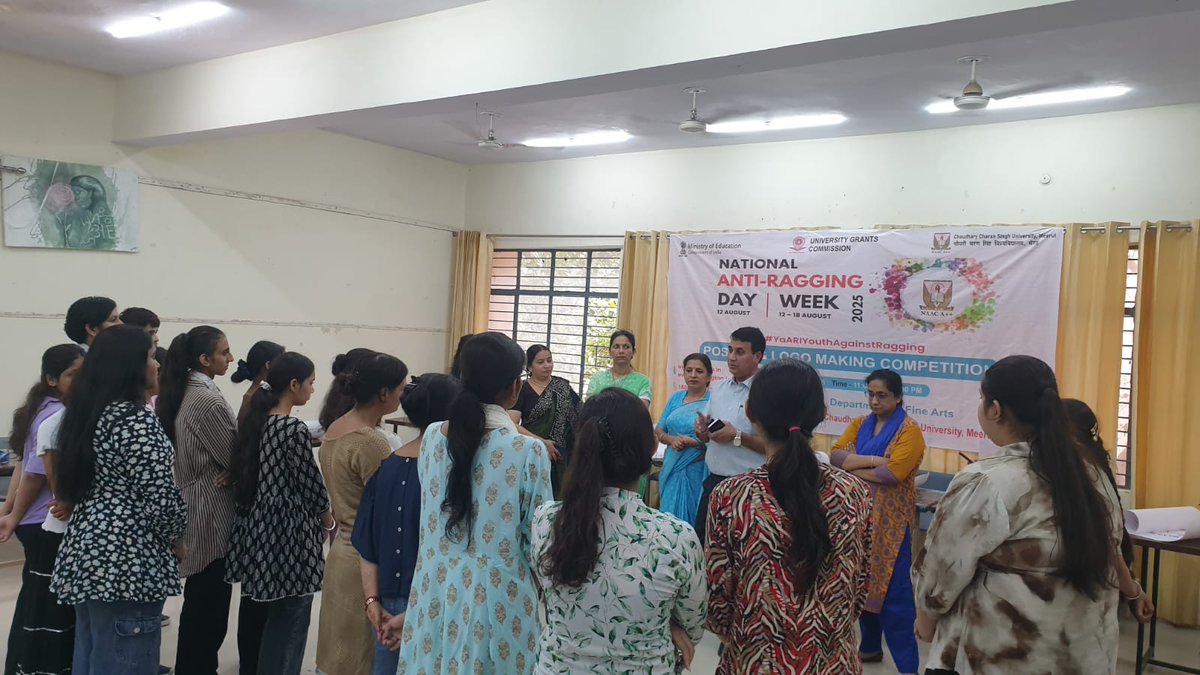 Ccsumeerut's tweet photo. एंटी रैगिंग अवेयरनेस महोत्सव 2025" के अंतर्गत @ccsuniversity में Poster & Logo making प्रतियोगिता आयोजित। प्रतिभागियों ने रचनात्मक संदेशों से "रैगिंग मुक्त परिसर" का संकल्प दोहराया। विजेताओं को समापन दिवस पर सम्मानित किया जाएगा। #YaARIYouthAgainstRagging #AntiRaggingWeek https://t.co/29oQgR49qc