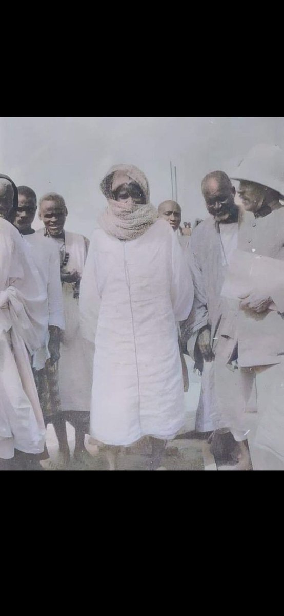 DarkChocol_ate's tweet photo. @HumansNoContext Sheikh Ahmadou Bamba xadimu rassul https://t.co/kGBU3ouGtJ
