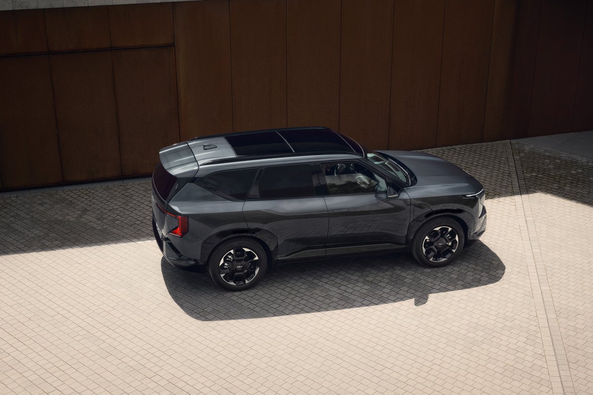 KiaPrensa_ES's tweet photo. Nuevo @KiaEspana #EV5 ⚡️⚡️ proporcionado como pocos en 4,61 metros de longitud
#Kia #KiaEV5 #MovementThatInspires https://t.co/CSbPx4OmmN