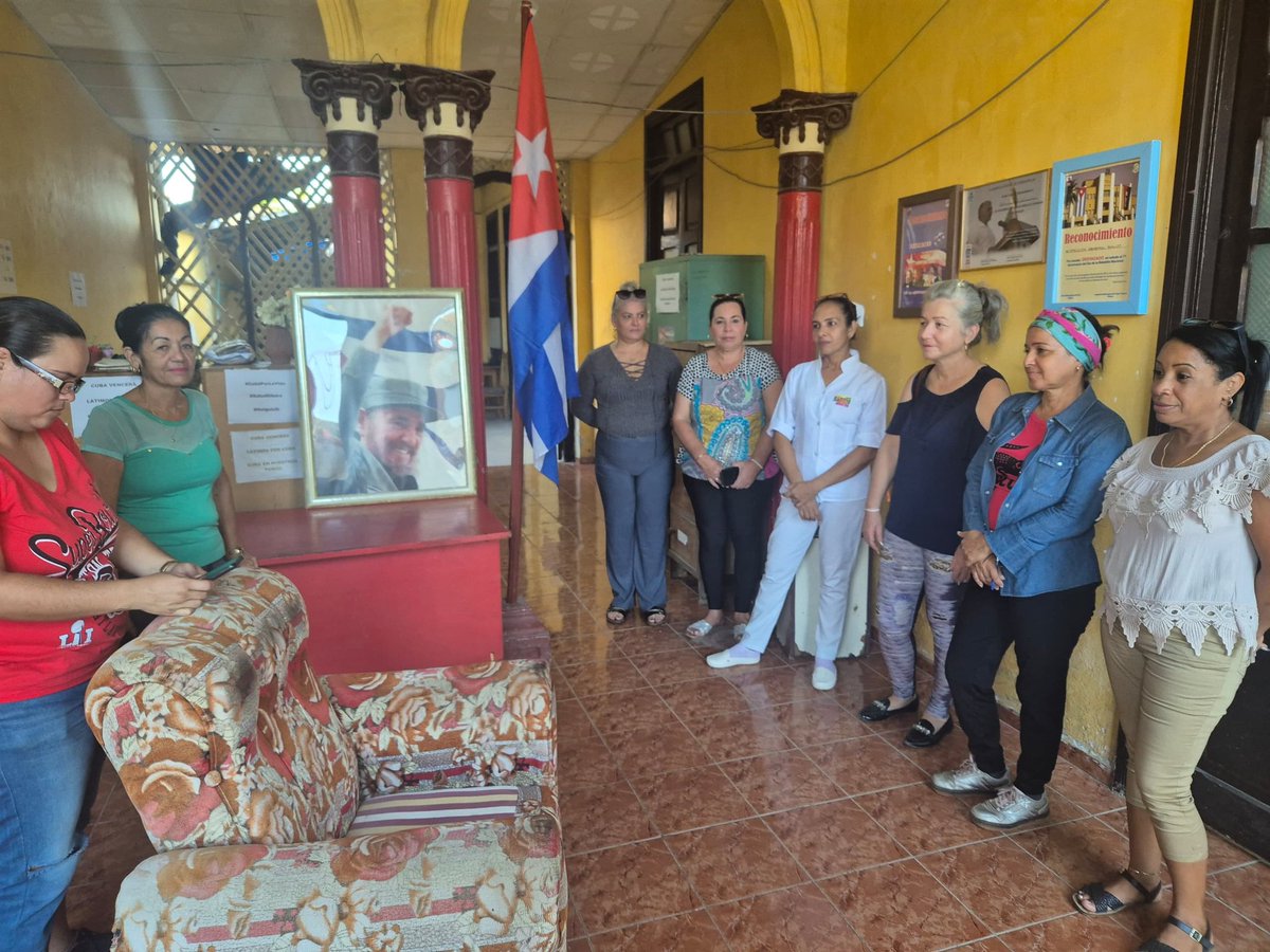 IrinaMirka1816's tweet photo. Celebran nuestras instituciones de salud el 99 natalicio de nuestro invicto Comandante en Jefe Fidel Castro Ruz.
#FidelPorSiempre https://t.co/L0akmgeCoA