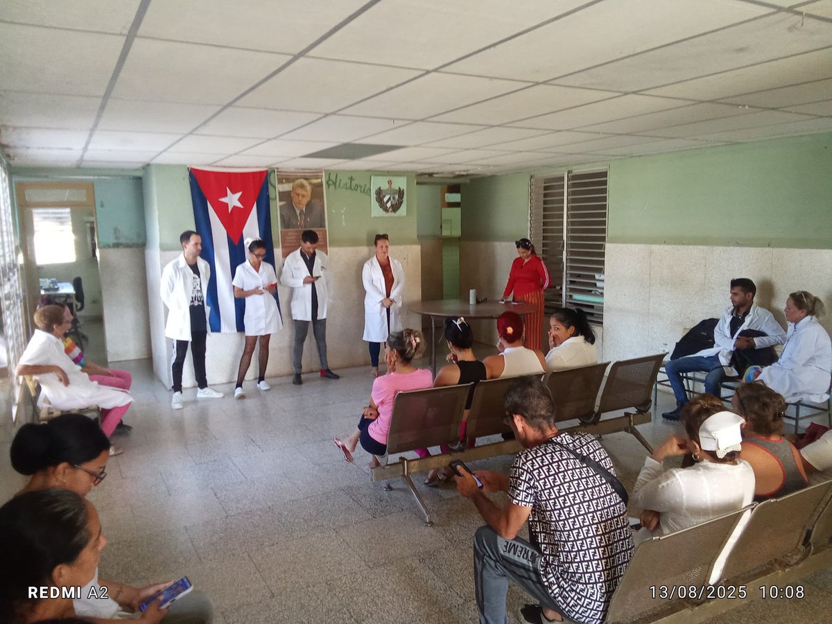 IrinaMirka1816's tweet photo. Celebran nuestras instituciones de salud el 99 natalicio de nuestro invicto Comandante en Jefe Fidel Castro Ruz.
#FidelPorSiempre https://t.co/L0akmgeCoA