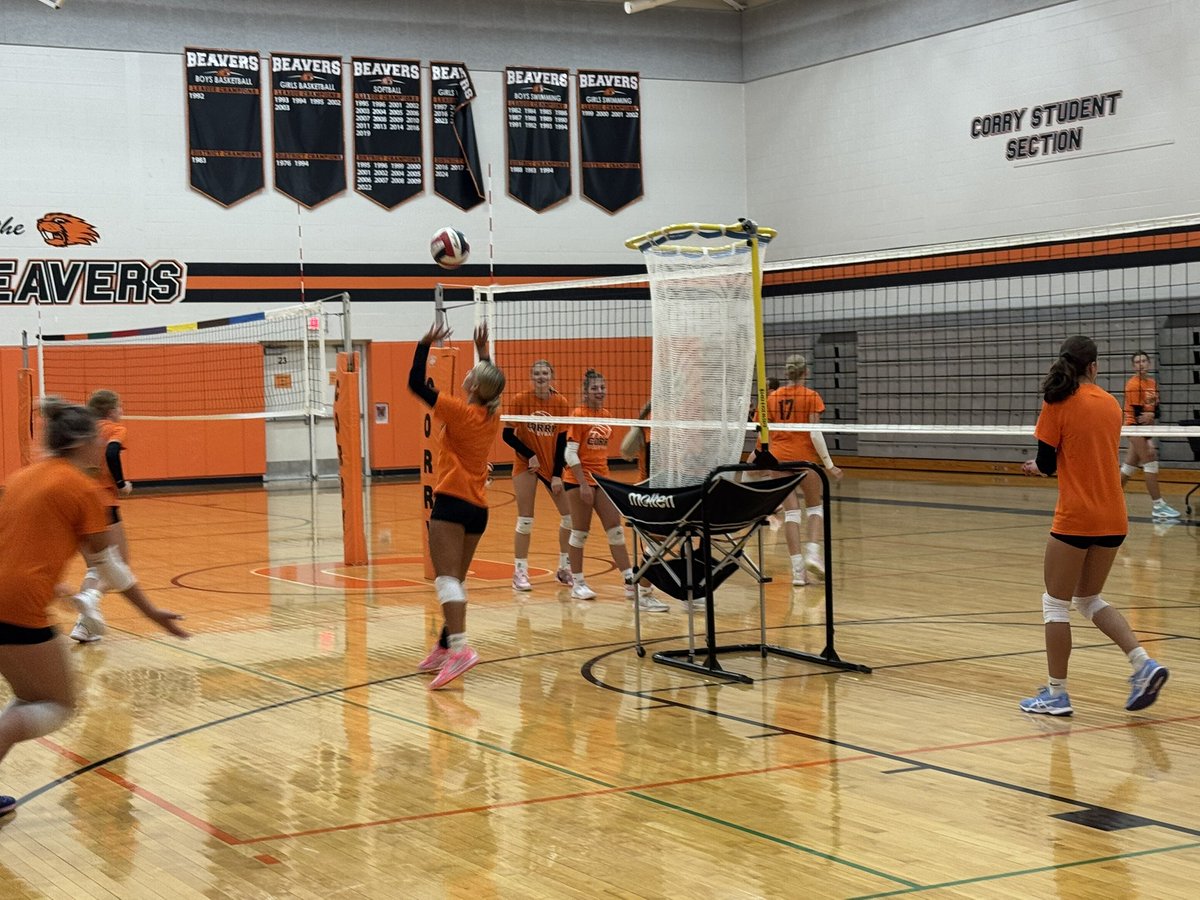 ETNreisenweber's tweet photo. Before I resume football camps today I stopped by to talk with the PIAA 2A girls volleyball runner-up Corry! The Beavers could be in store for another big season! https://t.co/wIMfURCVPz