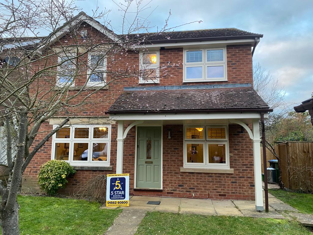 Cream flush casement #windows , classic style with modern performance.

Elegant, energy efficient, and secure, they’re the perfect upgrade for any home.

Free quotes: 01562 60800
 5starwindows.co.uk/free-quotation/