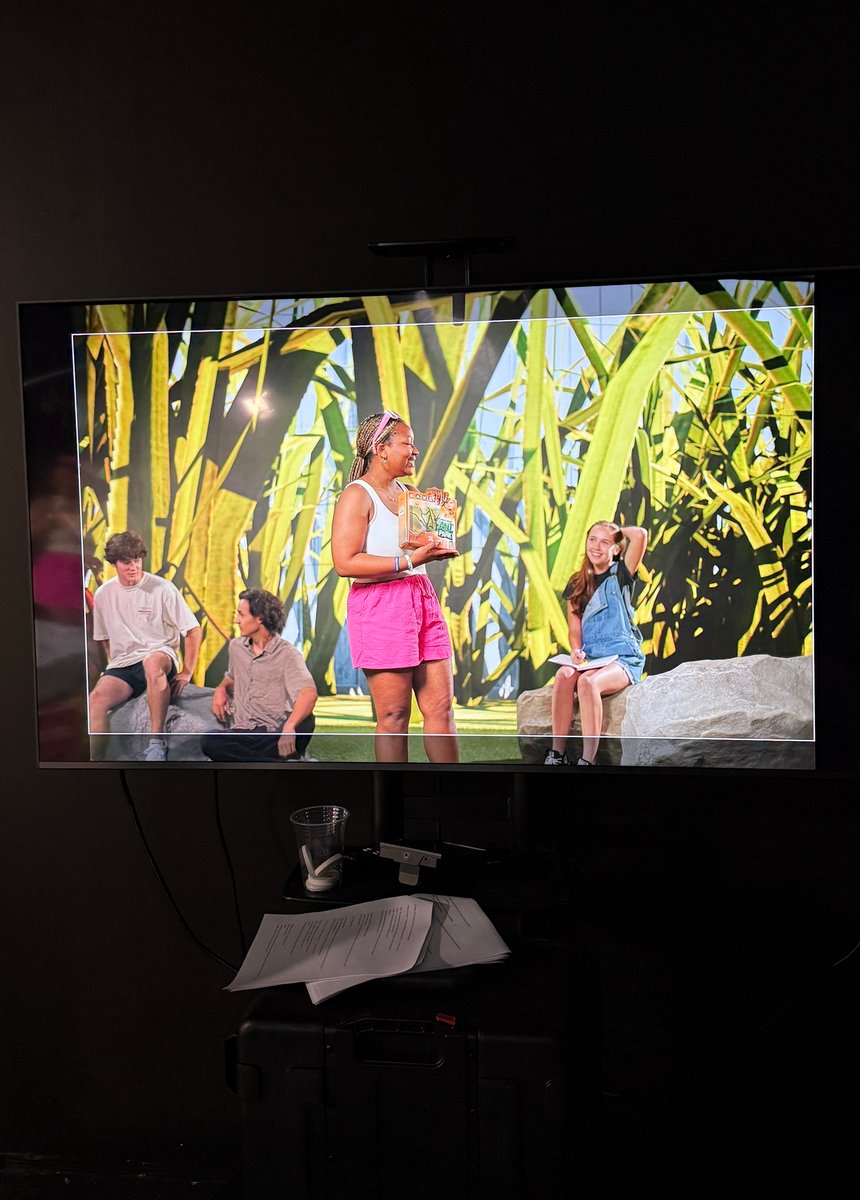 BEHIND THE SCENES: NEW VIDEO STUDY FOR AGES 11-15  
We are wrapping up filming for "Right from the Start," a group study for ages 11-15. It will teach students they are heirs to God's riches, regardless of their talents or backgrounds. 
#HomeschoolResources #FinancesGodsWay